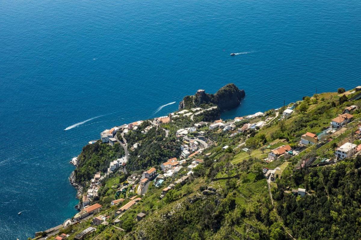 Plein Sud Agerola Bed & Breakfast San Lazzaro di Agerola Bagian luar foto